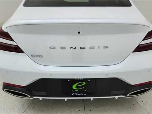Used 2025 Genesis G70 2.5T w/ Sport Prestige Package image 11