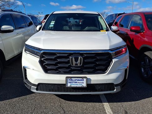 Used 2024 Honda Pilot EX-L image 2