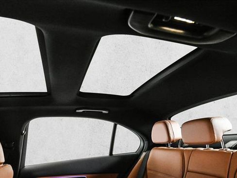 New 2026 Mercedes-Benz C 300 4MATIC Sedan image 17