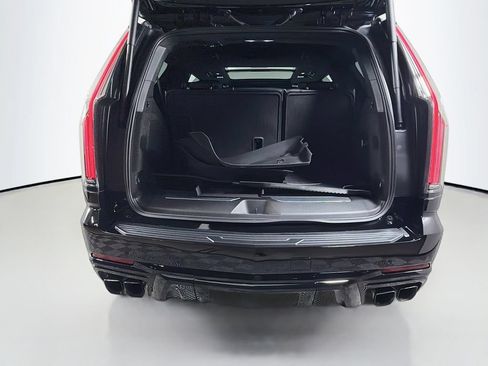 Used 2025 Cadillac Escalade V w/ LPO, Floor Liner Package AWD/4WD image 28
