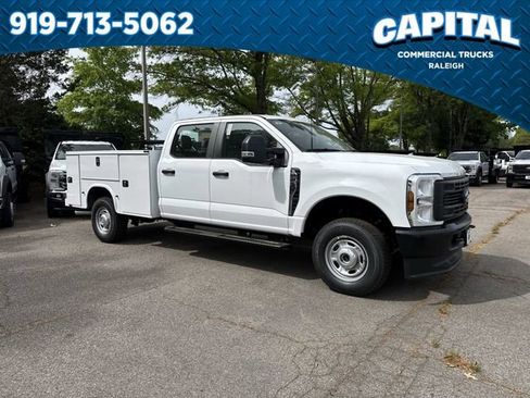 New 2026 Ford F250 XL image 2
