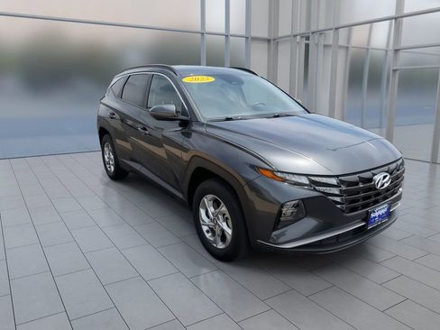 Used 2023 Hyundai Tucson SEL AWD/4WD image 2