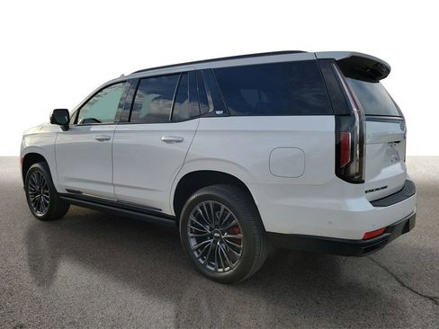 Used 2024 Cadillac Escalade Sport Platinum w/ LPO, ONYX Package image 4