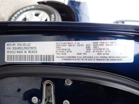 Used 2024 RAM 2500 Tradesman w/ Chrome Appearance Group image 20