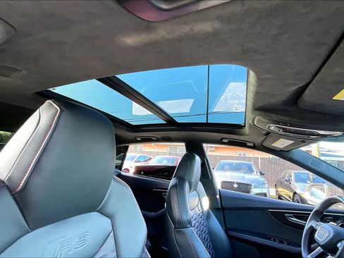 Used 2021 Audi RS Q8 image 25