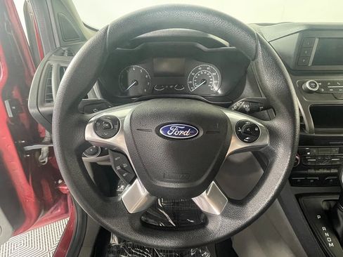 Used 2020 Ford Transit Connect XL image 17