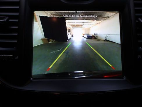 Used 2022 Chrysler 300 S RWD image 27