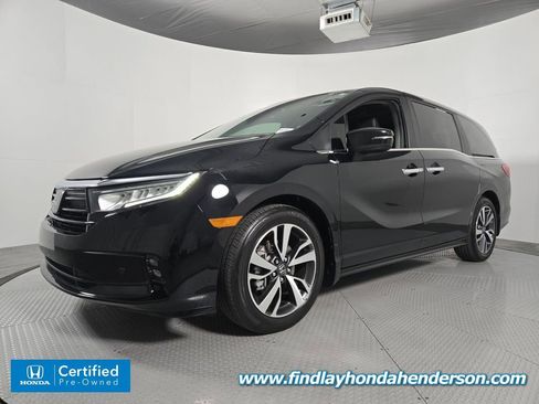 Certified 2024 Honda Odyssey Touring image 2