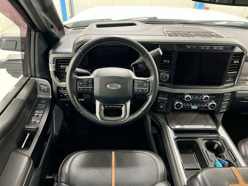 Used 2023 Ford F450 Platinum w/ FX4 Off-Road Package AWD/4WD image 6