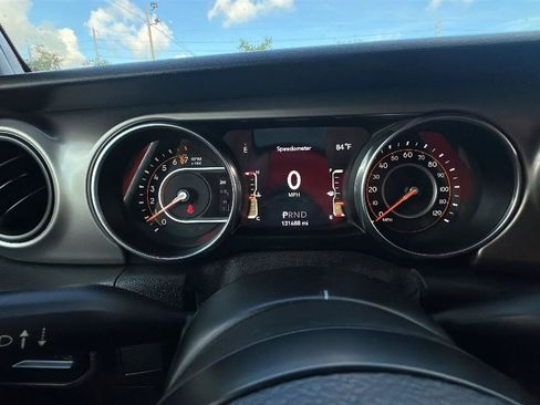 Used 2019 Jeep Wrangler Sport AWD/4WD image 32