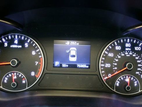 Used 2020 Kia Optima LX image 22