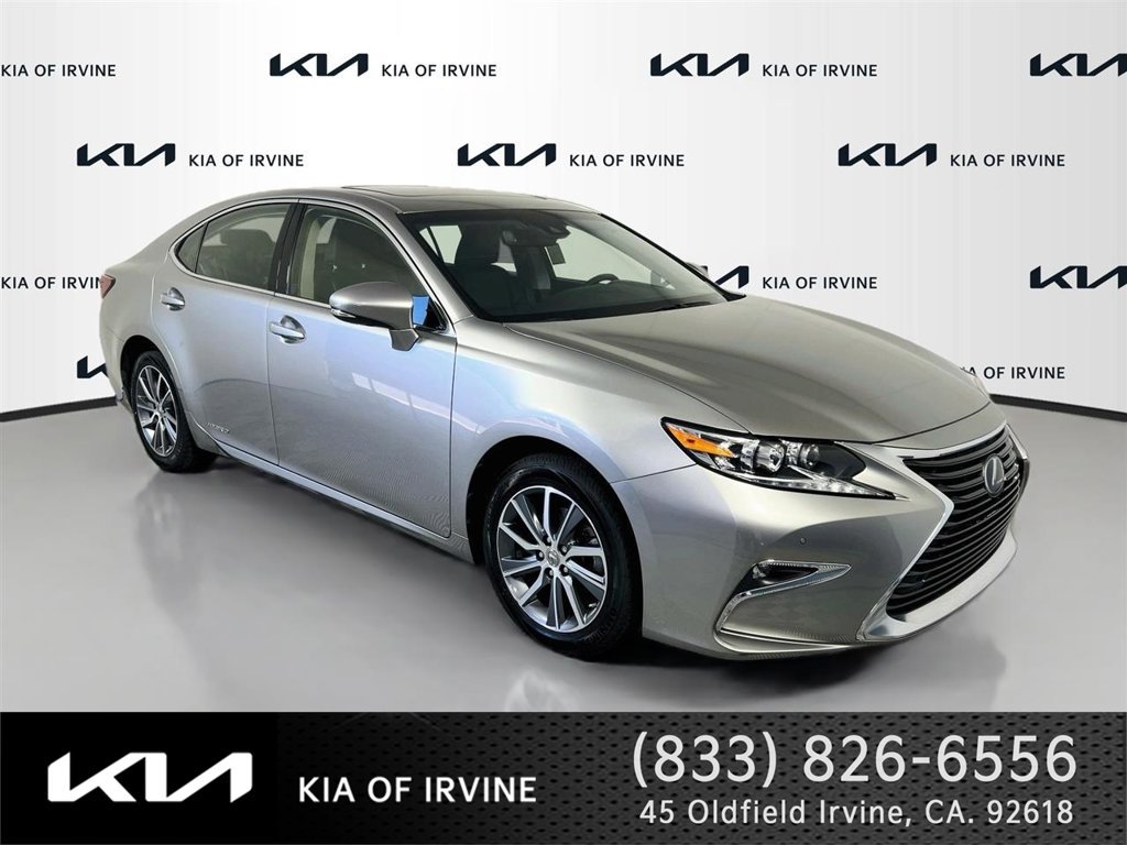 Used 2016 Lexus ES 300h w/ Luxury Package w/Wood Trim FWD image 1