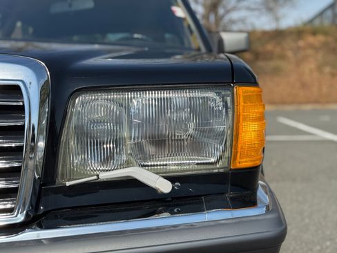 Used 1990 Mercedes-Benz 560 SEL image 20