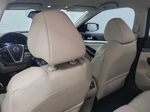Used 2021 Nissan Maxima 3.5 SV w/ Floor Mat Group FWD image 14