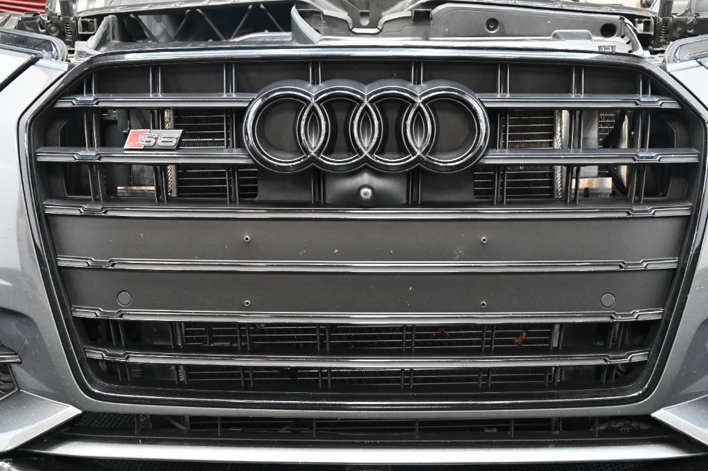 Used 2017 Audi S6 Premium Plus w/ S6 Sport Package AWD/4WD image 23
