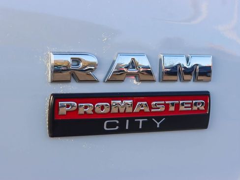 Used 2022 RAM ProMaster City Tradesman image 11