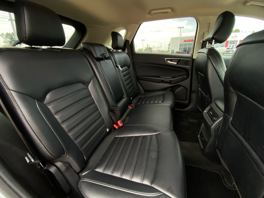 Used 2024 Ford Edge SEL AWD/4WD image 13
