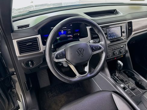 Used 2023 Volkswagen Atlas Cross Sport SE AWD/4WD image 23