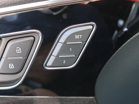 Used 2018 Audi Q7 3.0T Prestige image 28