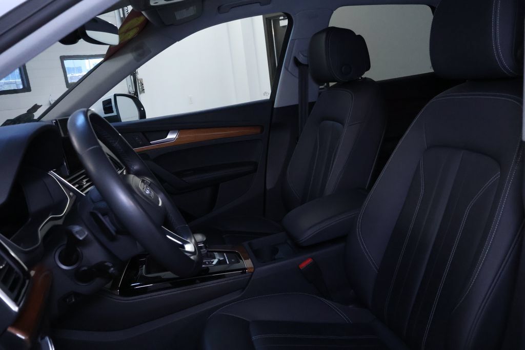 Used 2023 Audi Q5 2.0T Premium Plus AWD/4WD image 17