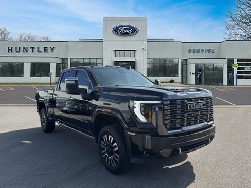 Used 2024 GMC Sierra 3500 Denali Ultimate image 4