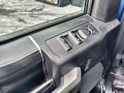 Used 2018 Ford F150 Raptor w/ Equipment Group 801A Mid image 13