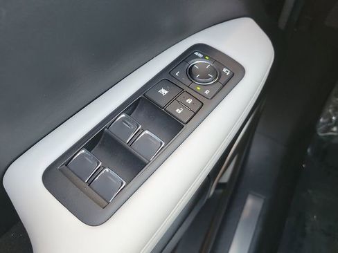 Used 2022 Lexus RX 350 350 w/ Premium Package image 32