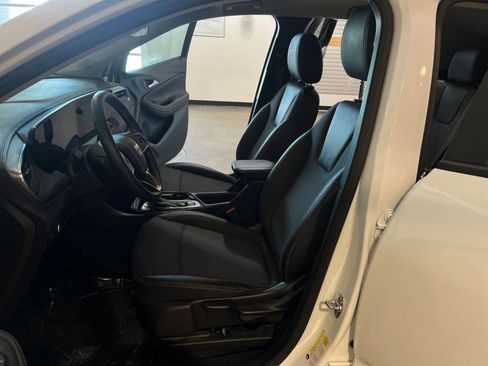 Used 2025 Buick Encore GX Preferred FWD image 25