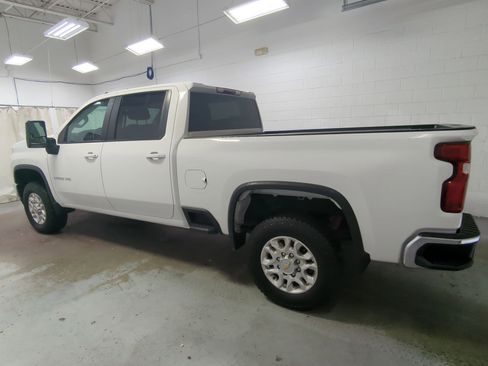 Used 2023 Chevrolet Silverado 2500 LT image 9