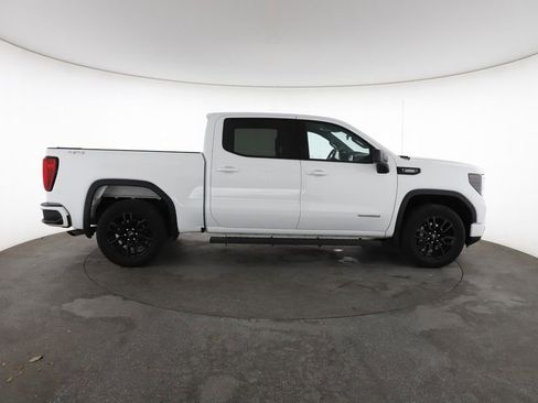 Used 2025 GMC Sierra 1500 Elevation AWD/4WD image 14
