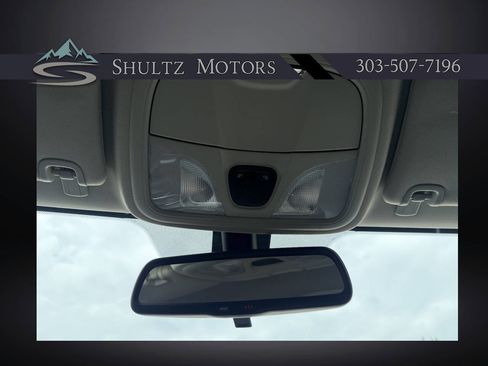 Used 2018 Jeep Cherokee Latitude Plus w/ Cold Weather Group AWD/4WD image 9