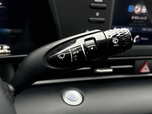 Used 2023 Hyundai Elantra SEL w/ Winter Weather Package image 17