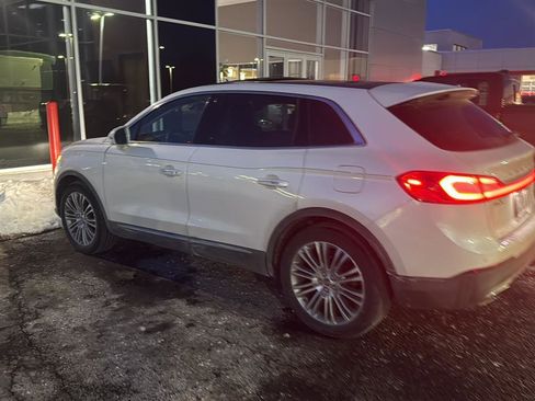 Used 2018 Lincoln MKX Reserve w/ Lincoln MKX Climate Package image 3