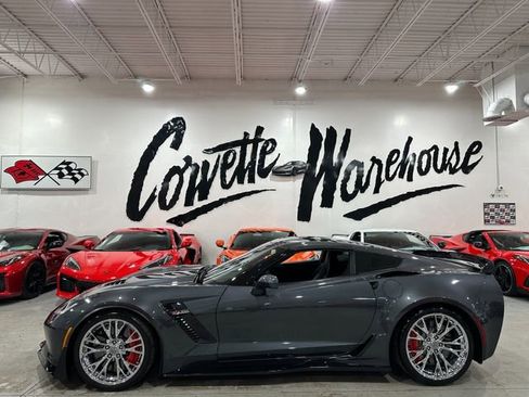 Used 2017 Chevrolet Corvette Z06 image 2