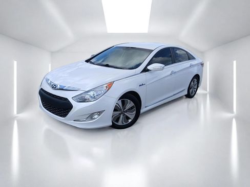 Used 2013 Hyundai Sonata Limited FWD image 2