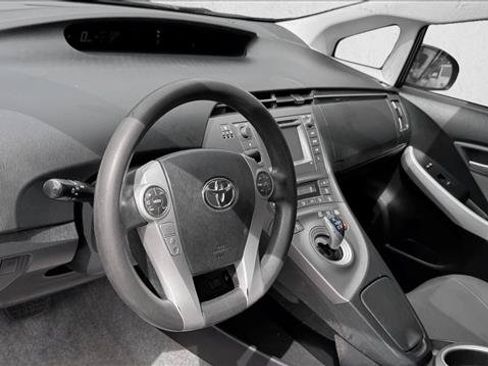 Used 2012 Toyota Prius Three w/ Solar Roof Pkg FWD image 11