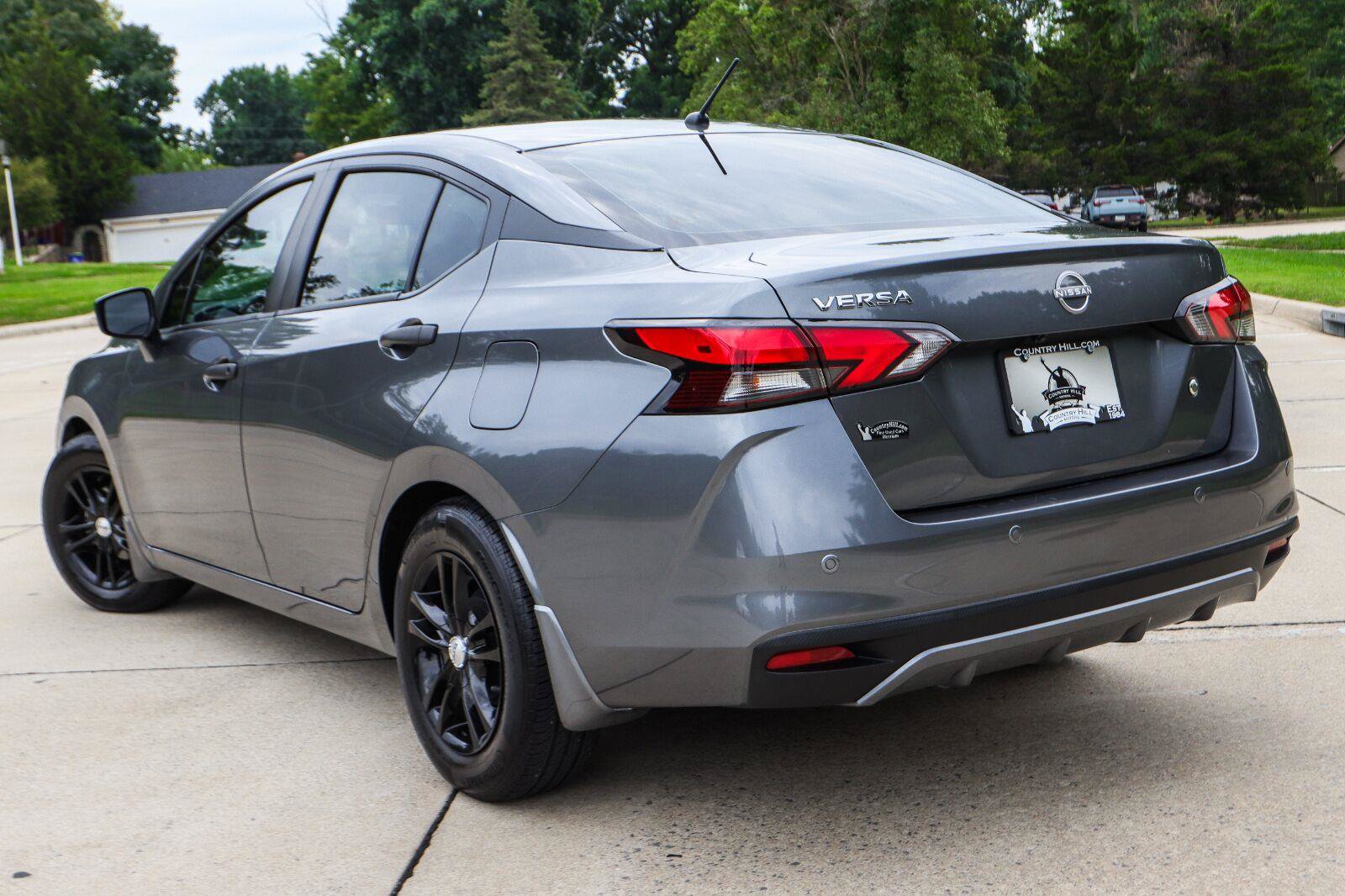 Used 2023 Nissan Versa S w/ Trunk Package FWD image 11