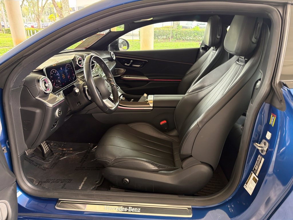 Used 2025 Mercedes-Benz CLE 300 4MATIC Coupe image 5