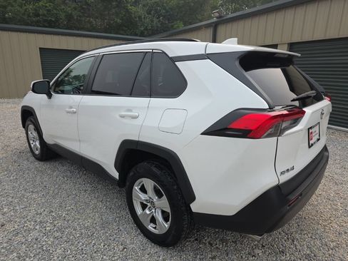 Certified 2021 Toyota RAV4 XLE AWD/4WD image 4