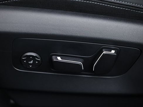 New 2026 BMW 530i w/ Premium Package image 21