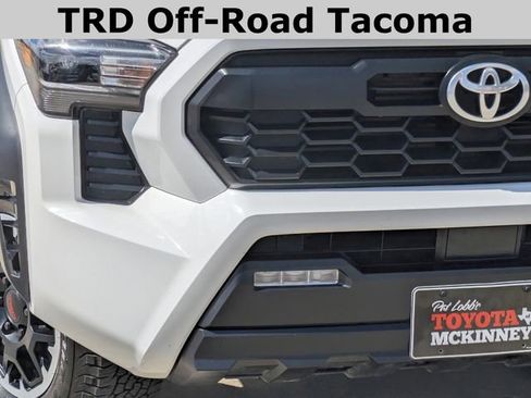 Used 2024 Toyota Tacoma TRD Off-Road image 3