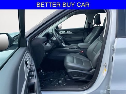 New 2026 Ford Explorer Active w/ Active Comfort Package AWD/4WD image 9