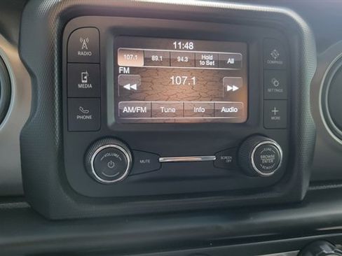 Used 2021 Jeep Gladiator Sport AWD/4WD image 32