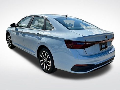 New 2026 Volkswagen Jetta SE image 7