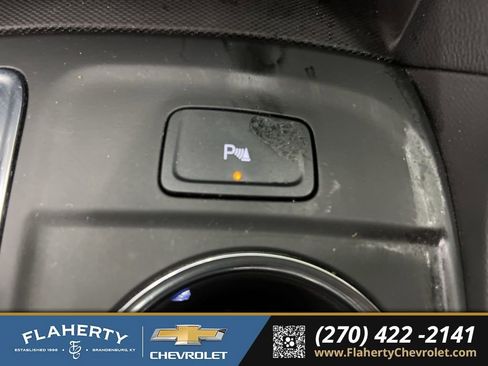 Used 2023 Chevrolet Equinox LT image 32