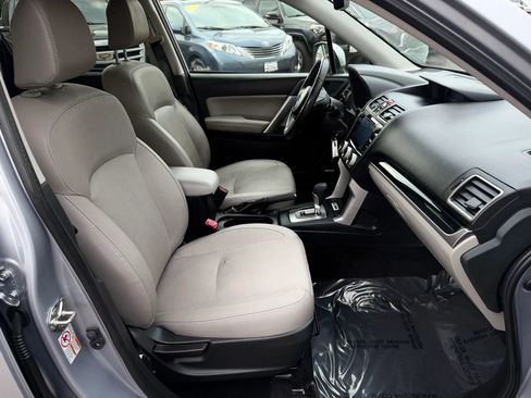 Used 2017 Subaru Forester 2.5i Limited image 22