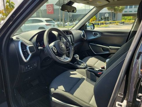 Used 2021 Kia Soul S FWD image 13