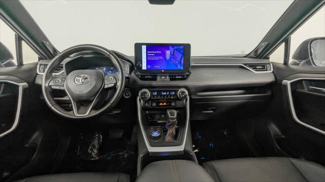 Used 2024 Toyota RAV4 XSE AWD/4WD image 27
