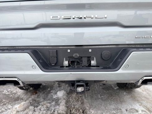 Used 2025 GMC Sierra 1500 Denali w/ Denali Reserve Package image 11