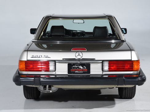 Used 1988 Mercedes-Benz 560 SL image 26